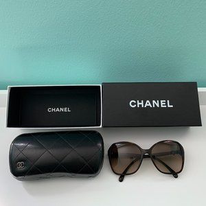 CHANEL 5205 Bow Sunglasses